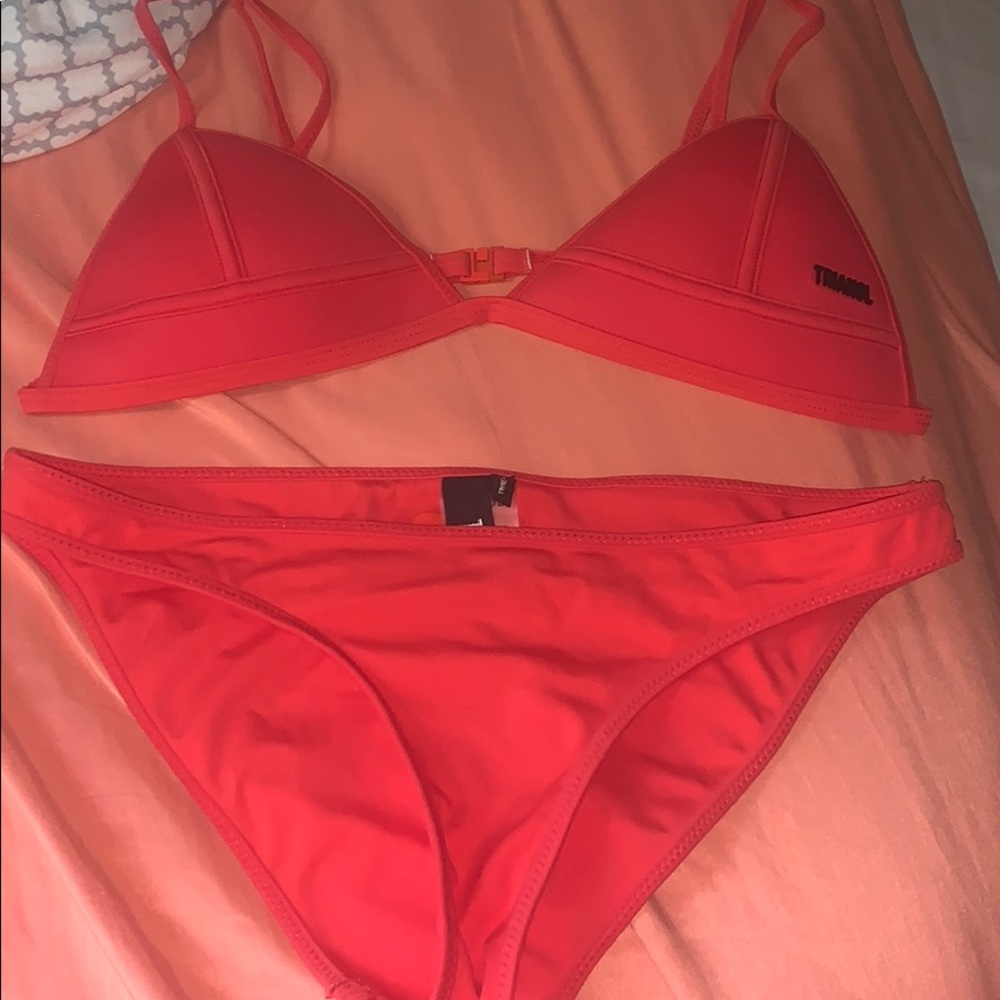 Triangl Kiyra Red Velvet NWOT
